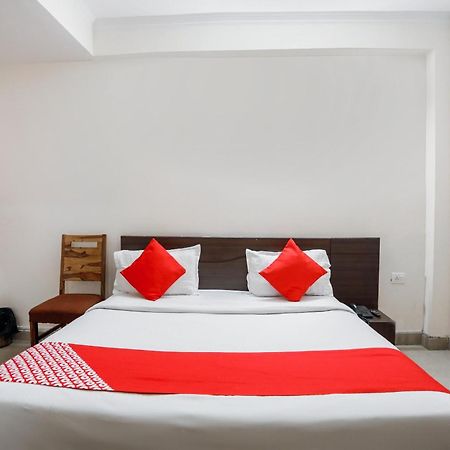 Hotel O Av Residency Near Botanic Garden Of Indian Republic Noida Luaran gambar