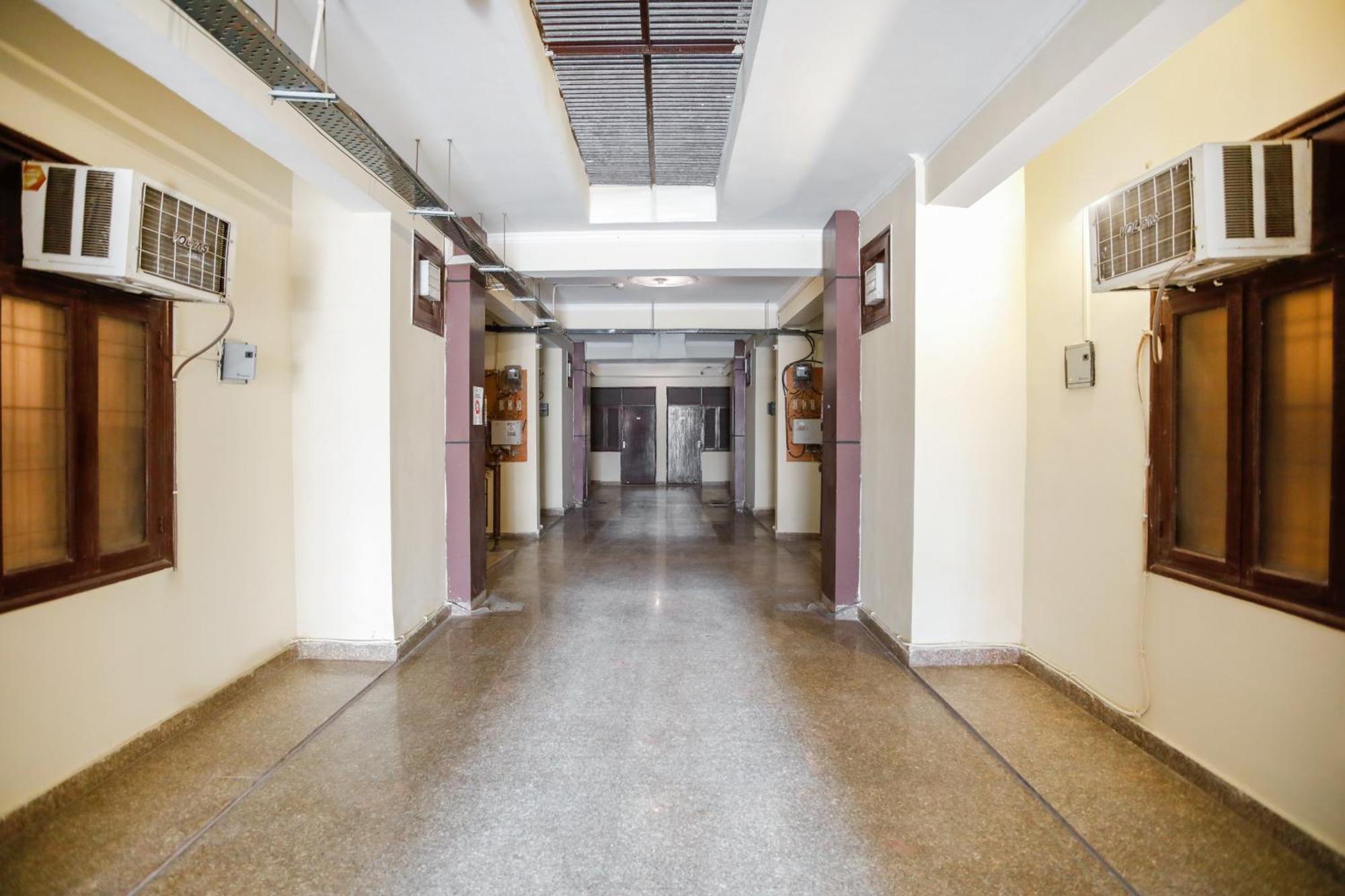 Hotel O Av Residency Near Botanic Garden Of Indian Republic Noida Luaran gambar