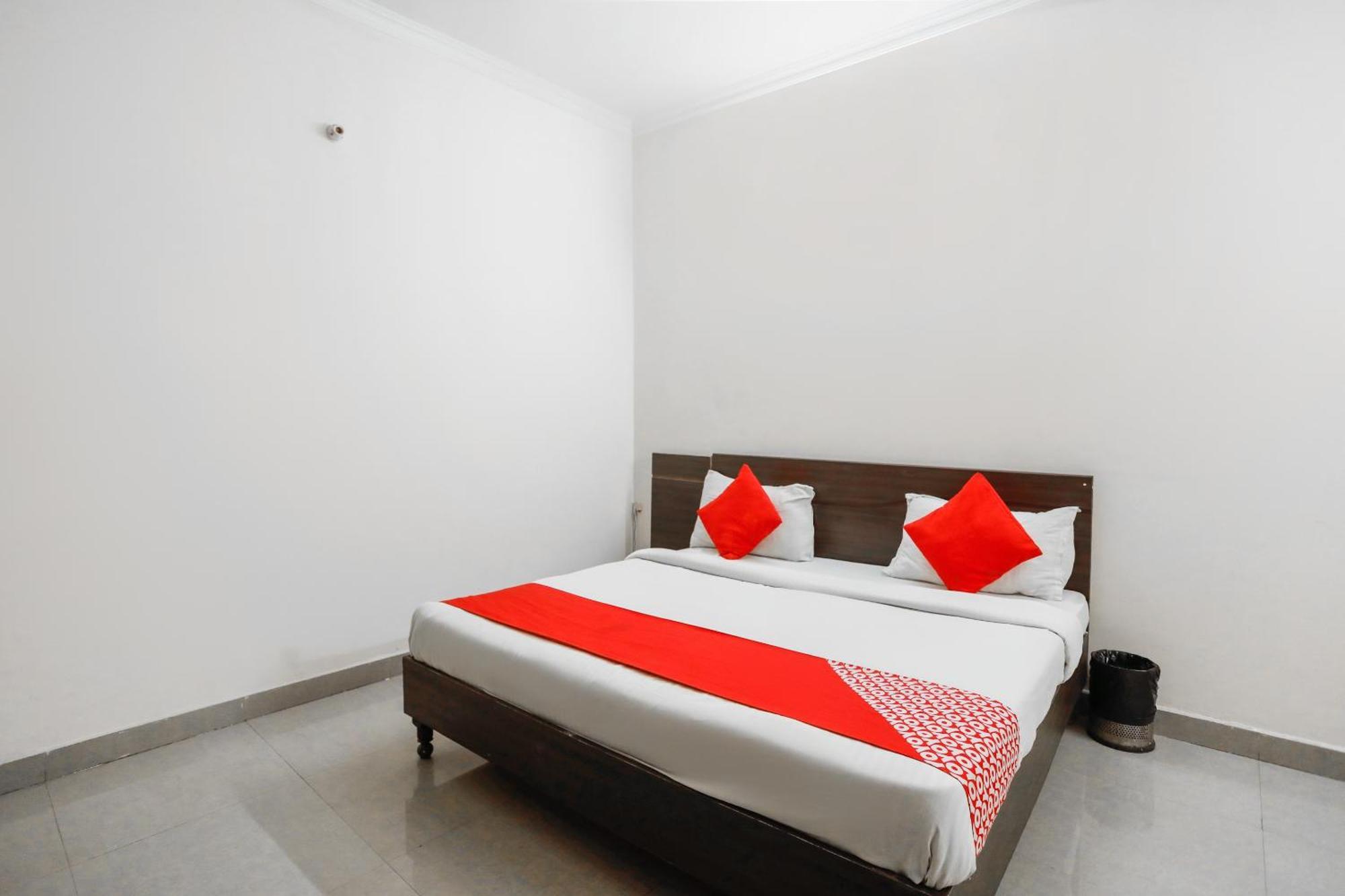 Hotel O Av Residency Near Botanic Garden Of Indian Republic Noida Luaran gambar
